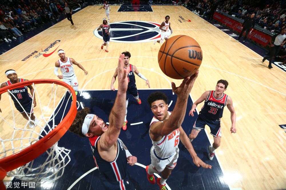 场上局势瞬 场上局势瞬