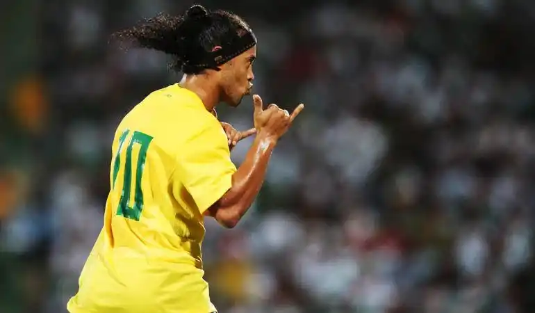 巨大的财政 巨大的财政