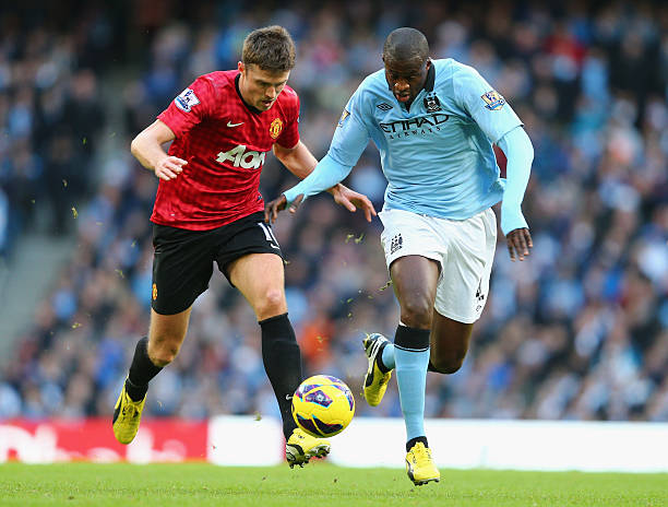 俱乐部正在 俱乐部正在